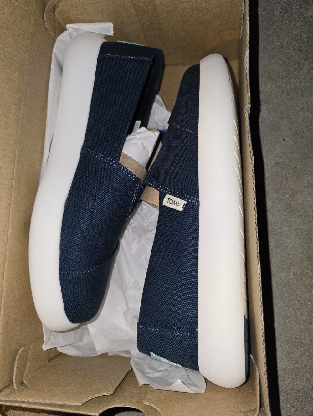 NEW Toms navy blue Heritage shoes